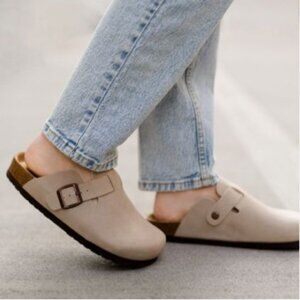 Cushionaire Hana Women's Size 8.5 Cork Footbed Clog NWOB Stone